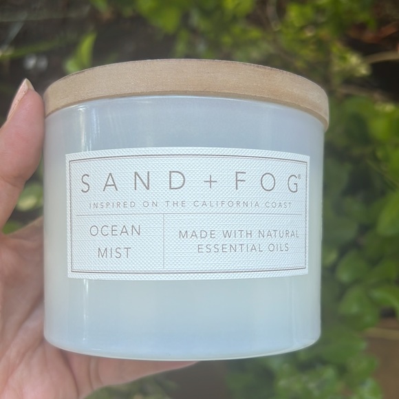 Ocean Mist Scented Candle - Picture 11 of 11